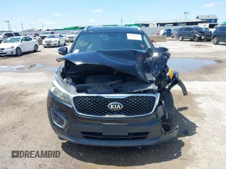 2016 Kia Sorento LX with VIN 5XYPGDA50GG012567, listed as a IAAI auction lot 42074624 with 107,605 mi miles and . Bid and sale history available at DreamBid. Image 12.