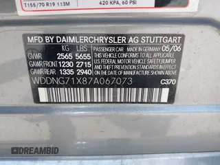 2007 Mercedes-Benz S 550 z VIN WDDNG71X87A067073, wystawiony jako IAAI lot #42475122 z przebiegiem 166 128 mil mil oraz . Historia ofert i sprzedaży dostępna na DreamBid. Obrazek 9.