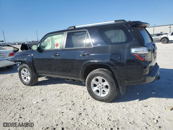 2022 Toyota 4Runner SR5 with VIN JTEEU5JR0N5260179, listed as a Copart auction lot 42678145 with 0 mi miles and Salvage Title. Bid and sale history available at carsss.com. Image 2.