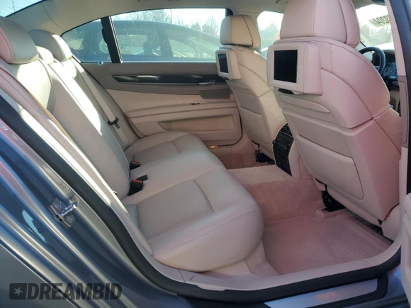 2011 BMW 7 Series 750Li xDrive with VIN WBAKC8C51BC432813, listed as a Copart auction lot 82783204 with 88,541 mi miles and Salvage Title. Bid and sale history available at carsss.com. Image 10.