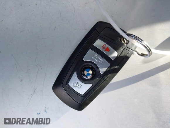 2018 BMW 3 Series 320i with VIN WBA8A9C54JAH12017, listed as a IAAI auction lot 41921292 with 49,267 mi miles. Bid and sale history available at carsss.com. Image 11.