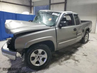2006 Chevrolet Silverado 1500 LT2 with VIN 1GCEK19B76Z145230, listed as a Copart auction lot 85331784 with 361,251 mi miles and Salvage Title. Bid and sale history available at carsss.com. Image 1.