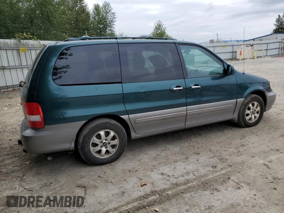 2004 Kia Sedona LX with VIN KNDUP131446581402, listed as a Copart auction lot 68083144 with 171,868 mi miles and Clean Title. Bid and sale history available at carsss.com. Image 3.