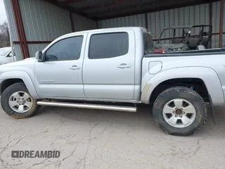 2008 Toyota Tacoma PreRunner with VIN 3TMJU62NX8M067203, listed as a IAAI auction lot 41348958 with 161,195 mi miles. Bid and sale history available at carsss.com. Image 14.