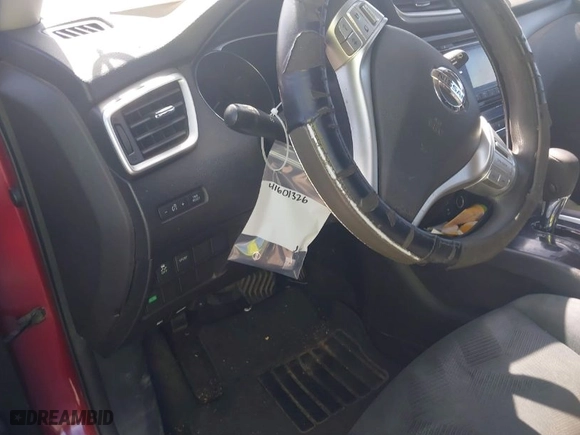 2015 Nissan Rogue S with VIN 5N1AT2ML5FC852231, listed as a IAAI auction lot 41601326 with 214,806 mi miles. Bid and sale history available at carsss.com. Image 19.