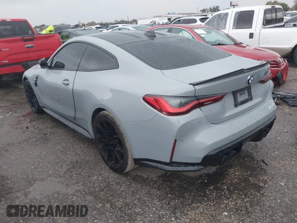 2021 BMW M4 Competition z VIN WBS33AZ03MCG59977, wystawiony jako IAAI lot #41012387 z przebiegiem 50 572 mil mil oraz . Historia ofert i sprzedaży dostępna na DreamBid. Obrazek 3.