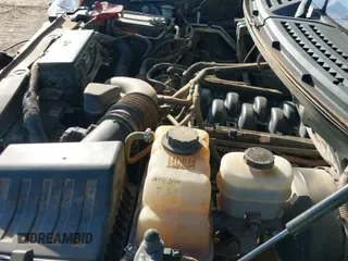 2013 Ford F-150 XL z VIN 1FTFW1CFXDKG07404, wystawiony jako IAAI lot #43452461 z przebiegiem 180 992 mil mil oraz . Historia ofert i sprzedaży dostępna na DreamBid. Obrazek 20.