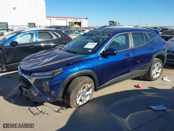 2024 Chevrolet Trax LS with VIN KL77LFE29RC127857, listed as a IAAI auction lot 41264638 with 27,129 mi miles. Bid and sale history available at carsss.com. Image 18.