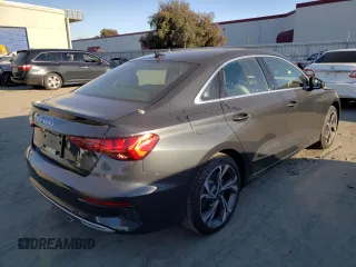 2022 Audi A3 Premium Plus z VIN WAUBUDGY5NA077249, wystawiony jako Copart lot #69011232 z przebiegiem Nie podano mil oraz . Historia ofert i sprzedaży dostępna na DreamBid. Obrazek 3.