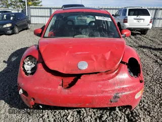 2004 Volkswagen New Beetle Coupe GLS with VIN 3VWCK31C64M420766, listed as a Copart auction lot 77199724 with 115,760 mi miles and Salvage Title. Bid and sale history available at carsss.com. Image 5.