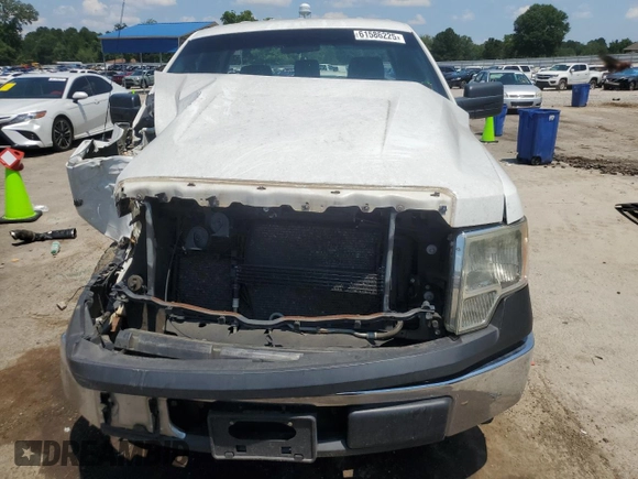 2013 Ford F-150 XL with VIN 1FTNF1CF6DKE49056, listed as a Copart auction lot 61586225 with 1,700,870 mi miles and Clean title. Bid and sale history available at DreamBid. Image 5.