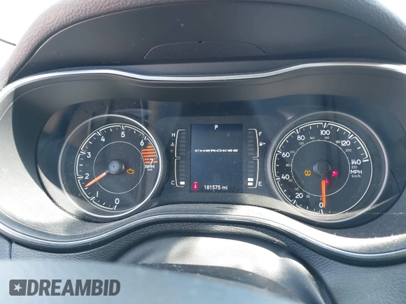 2019 Jeep Cherokee Latitude Plus with VIN 1C4PJMLB3KD321381, listed as a IAAI auction lot 42074933 with 181,575 mi miles and . Bid and sale history available at DreamBid. Image 7.