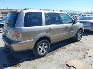 2008 Honda Pilot EX-L with VIN 5FNYF18758B012974, listed as a IAAI auction lot 41884153 with 112,165 mi miles. Bid and sale history available at carsss.com. Image 4.