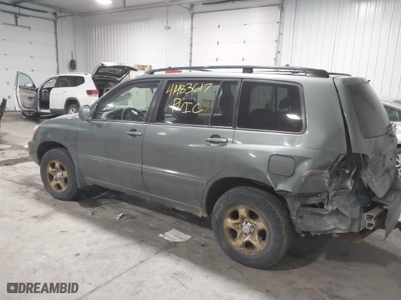 2005 Toyota Highlander with VIN JTEHD21A650033792, listed as a IAAI auction lot 41483617 with 246,068 mi miles. Bid and sale history available at carsss.com. Image 6.