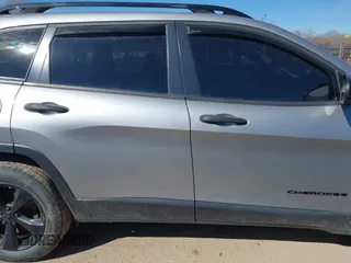 2016 Jeep Cherokee Sport with VIN 1C4PJMAS5GW348869, listed as a IAAI auction lot 41672622 with 166,330 mi miles. Bid and sale history available at carsss.com. Image 14.