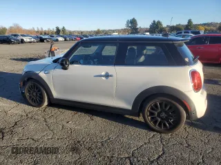 2018 MINI Hardtop Cooper S with VIN WMWXP7C59J2A47236, listed as a Copart auction lot 82917104 with 69,195 mi miles and Salvage Title. Bid and sale history available at DreamBid. Image 2.