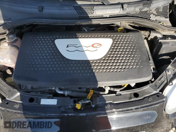 2016 FIAT 500e with VIN 3C3CFFGE3GT136155, listed as a Copart auction lot 63706515 with 39,581 mi miles and Salvage title. Bid and sale history available at DreamBid. Image 11.