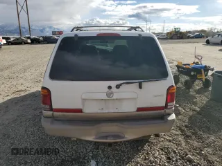 2000 Mercury Mountaineer with VIN 4M2DU66P8YUJ15148, listed as a Copart auction lot 84107204 with 194,511 mi miles and Salvage title. Bid and sale history available at DreamBid. Image 6.