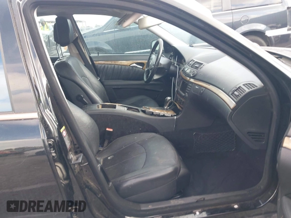 2007 Mercedes-Benz E 550 Sport with VIN WDBUF72X07A982649, listed as a IAAI auction lot 42125131 with Not provided miles and . Bid and sale history available at DreamBid. Image 5.