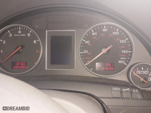 2004 Audi A4 1.8T with VIN WAULC68E04A055889, listed as a IAAI auction lot 41986309 with 124,598 mi miles. Bid and sale history available at carsss.com. Image 7.