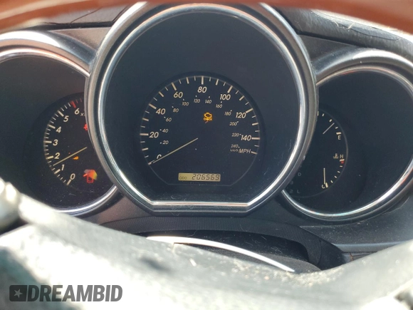 2004 Lexus RX 330 with VIN JTJHA31U140028606, listed as a Copart auction lot 49630705 with 206,589 mi miles and Salvage Title. Bid and sale history available at DreamBid. Image 9.