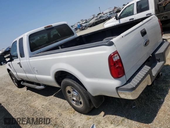 2008 Ford F-350 with VIN 1FTWX30R18EE60711, listed as a Copart auction lot 62953454 with 102,168 mi miles and Clean title. Bid and sale history available at DreamBid. Image 2.