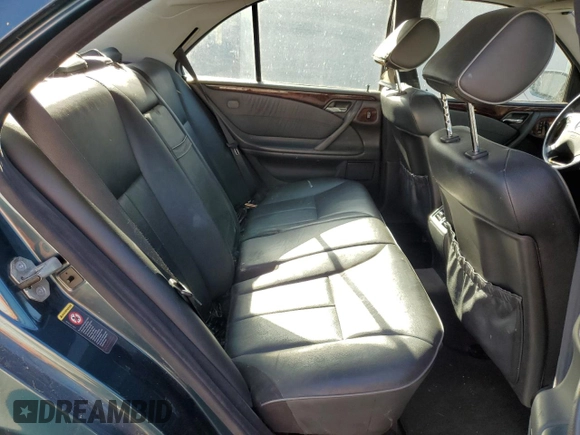 2001 Mercedes-Benz E-Class with VIN WDBJF65J81B351041, listed as a Copart auction lot 80555014 with 172,091 mi miles and Clean Title. Bid and sale history available at carsss.com. Image 10.