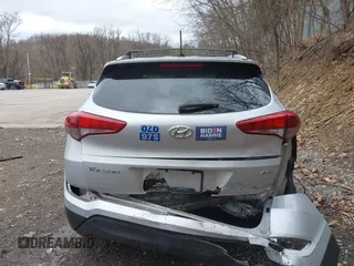 2017 Hyundai Tucson SE with VIN KM8J3CA45HU272171, listed as a IAAI auction lot 41801230 with 100,541 mi miles. Bid and sale history available at carsss.com. Image 17.