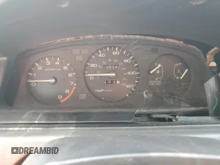 1993 Honda Civic z VIN 2HGEH2364PH525872, wystawiony jako Copart lot #55438535 z przebiegiem 168 040 mil mil oraz Szkody całkowita. Historia ofert i sprzedaży dostępna na DreamBid. Obrazek 9.