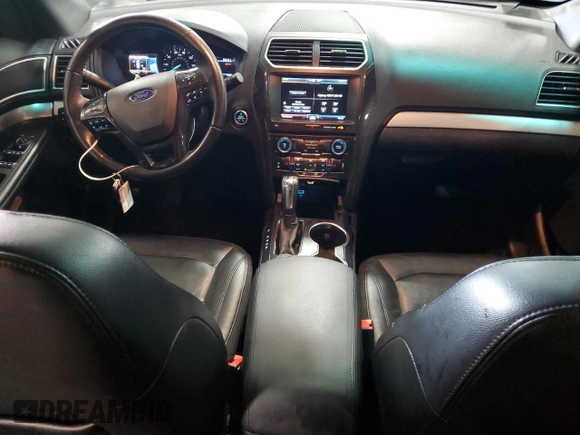 2016 Ford Explorer XLT with VIN 1FM5K8D82GGC33910, listed as a Copart auction lot 51182215 with 146,107 mi miles and Salvage Title. Bid and sale history available at DreamBid. Image 8.