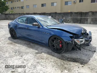 2020 Maserati Ghibli S GranSport z VIN ZAM57YSS3L1343510, wystawiony jako Copart lot #51256455 z przebiegiem 56 646 mil mil oraz Szkody całkowita. Historia ofert i sprzedaży dostępna na DreamBid. Obrazek 4.