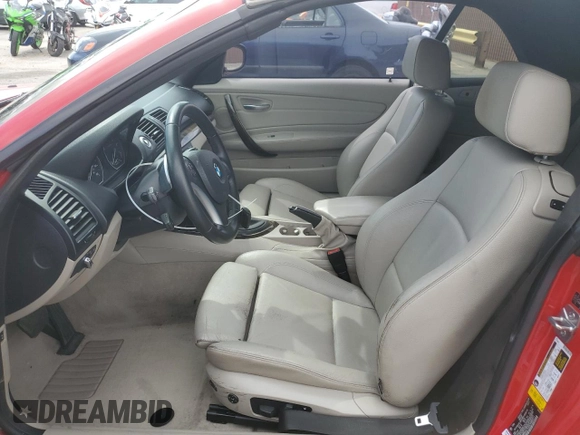 2012 BMW 1 Series 128i с VIN WBAUL7C53CVM82511, выставлен на аукционе Copart как лот 53169335 с пробегом 98 032 миль миль и Списание • Salvage title. История ставок и продаж доступна на DreamBid. Изображение 7.