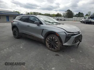 2024 Chevrolet Blazer EV eAWD RS z VIN 3GNKDCRJ9RS186595, wystawiony jako Copart lot #56853035 z przebiegiem Nie podano mil oraz Szkoda całkowita • Salvage title. Historia ofert i sprzedaży dostępna na DreamBid. Obrazek 4.