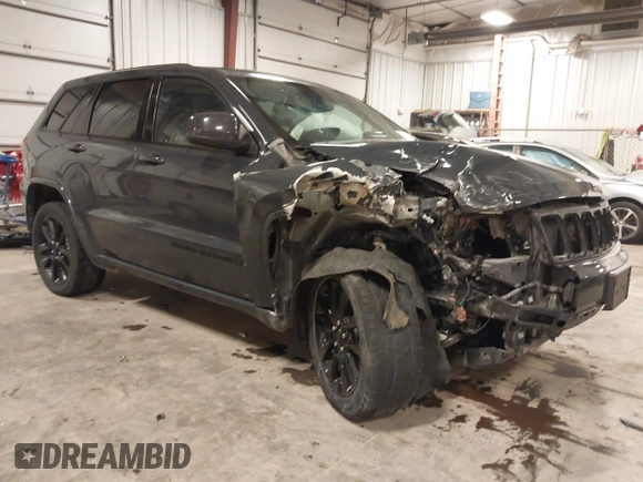 2017 Jeep Grand Cherokee Laredo with VIN 1C4RJFAG7HC886394, listed as a IAAI auction lot 40914121 with 66,895 mi miles. Bid and sale history available at carsss.com. Image 1.