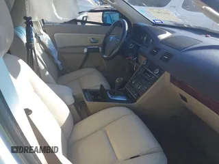 2014 Volvo XC90 with VIN YV4952CY6E1703087, listed as a IAAI auction lot 41675072 with 79,648 mi miles. Bid and sale history available at carsss.com. Image 5.