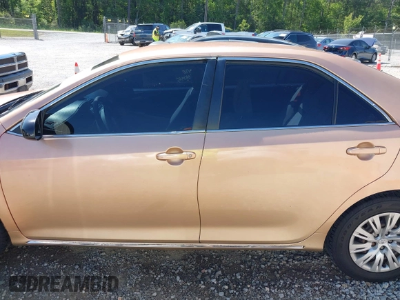 2012 Toyota Camry L with VIN 4T1BF1FKXCU030959, listed as a IAAI auction lot 42022501 with 304,524 mi miles. Bid and sale history available at carsss.com. Image 14.