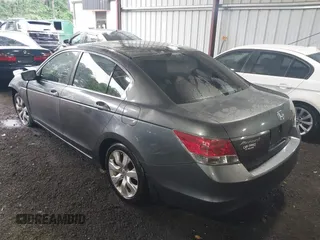 2010 Honda Accord EX-L z VIN 1HGCP2F80AA160197, wystawiony jako IAAI lot #42219318 z przebiegiem 157 754 mil mil oraz . Historia ofert i sprzedaży dostępna na DreamBid. Obrazek 3.