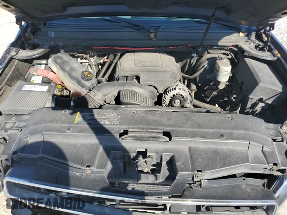 2008 Chevrolet Suburban LTZ with VIN 1GNFK16Y48R146861, listed as a Copart auction lot 49064675 with 256,176 mi miles and Salvage Title. Bid and sale history available at carsss.com. Image 12.