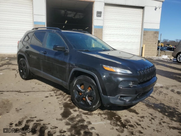 2016 Jeep Cherokee Latitude with VIN 1C4PJMCS7GW154874, listed as a Copart auction lot 45302935 with 171,456 mi miles and Salvage Title. Bid and sale history available at carsss.com. Image 4.