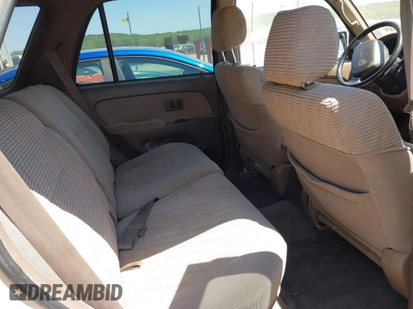 1996 Toyota 4Runner SR5 z VIN JT3HN86R8T0015119, wystawiony jako IAAI lot #42247649 z przebiegiem 379 333 mil mil oraz . Historia ofert i sprzedaży dostępna na DreamBid. Obrazek 8.