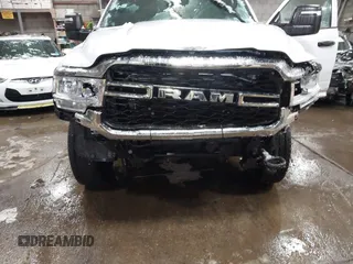 2024 Ram 2500 Tradesman with VIN 3C6UR5CJ1RG181473, listed as a IAAI auction lot 41391824 with 5,774 mi miles. Bid and sale history available at carsss.com. Image 6.