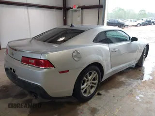 2014 Chevrolet Camaro LS z VIN 2G1FA1E36E9212973, wystawiony jako IAAI lot #41956457 z przebiegiem 159 370 mil mil oraz . Historia ofert i sprzedaży dostępna na DreamBid. Obrazek 4.