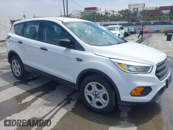 2017 Ford Escape S z VIN 1FMCU0F72HUE74070, wystawiony jako IAAI lot #42462043 z przebiegiem 73 682 mil mil oraz . Historia ofert i sprzedaży dostępna na DreamBid. Obrazek 1.