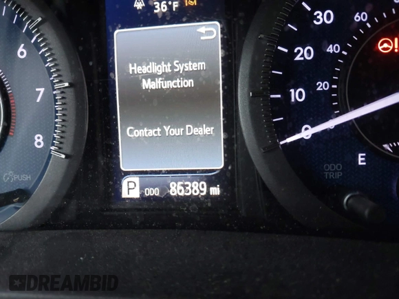 2019 Toyota Sienna XLE Auto Access Seat with VIN 5TDYZ3DC1KS979476, listed as a IAAI auction lot 41828688 with 86,389 mi miles. Bid and sale history available at carsss.com. Image 7.