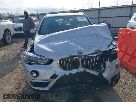 2019 BMW X1 sDrive28i z VIN WBXHU7C52K3H44360, wystawiony jako IAAI lot #41709431 z przebiegiem 56 432 mil mil oraz . Historia ofert i sprzedaży dostępna na DreamBid. Obrazek 13.