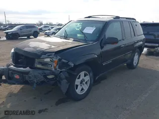 2002 Chevrolet TrailBlazer LS with VIN 1GNDT13S822269549, listed as a IAAI auction lot 41131532 with 286,570 mi miles. Bid and sale history available at carsss.com. Image 17.
