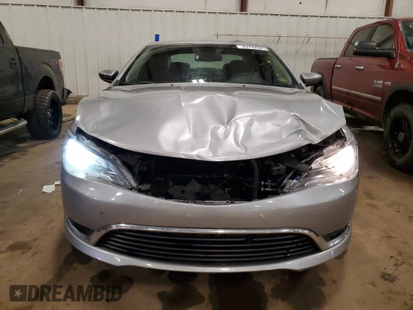 2015 Chrysler 200 Limited with VIN 1C3CCCAB5FN687143, listed as a Copart auction lot 43792965 with 126,033 mi miles and Clean Title. Bid and sale history available at DreamBid. Image 5.