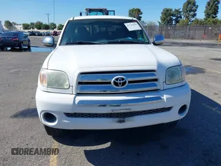 2006 Toyota Tundra SR5 with VIN 5TBRU34116S468950, listed as a IAAI auction lot 41723659 with 63,968 mi miles and . Bid and sale history available at carsss.com. Image 12.
