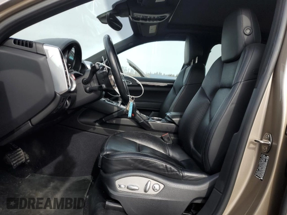2016 Porsche Cayenne Diesel with VIN WP1AF2A29GKA44543, listed as a Copart auction lot 45495625 with 120,075 mi miles and Salvage title. Bid and sale history available at DreamBid. Image 7.