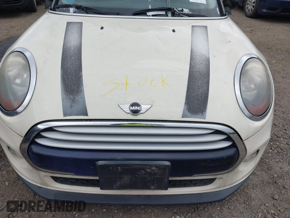 2014 MINI Hardtop with VIN WMWXM5C56ET936943, listed as a IAAI auction lot 42326780 with Not provided miles and . Bid and sale history available at DreamBid. Image 6.
